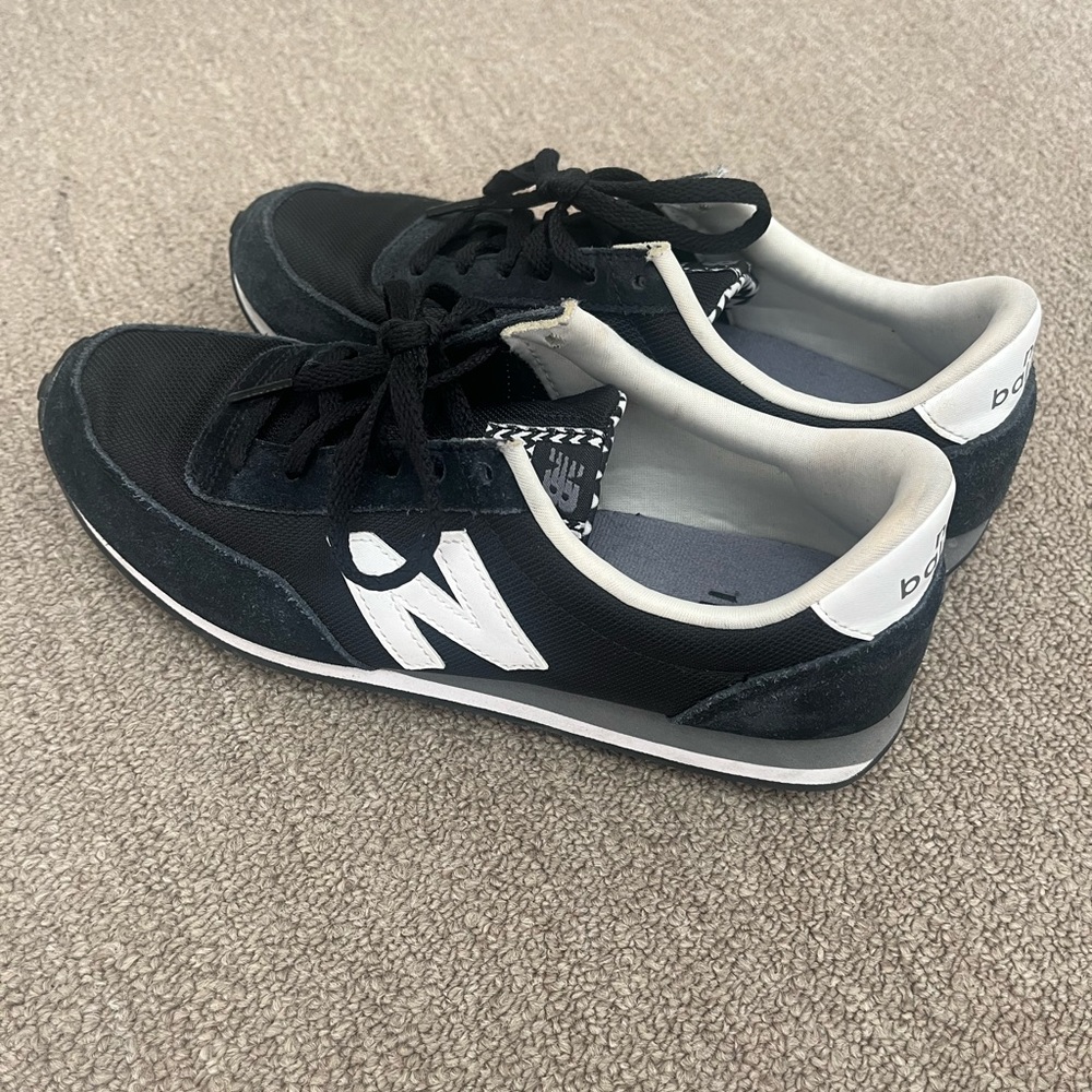 New Balance Sneakers